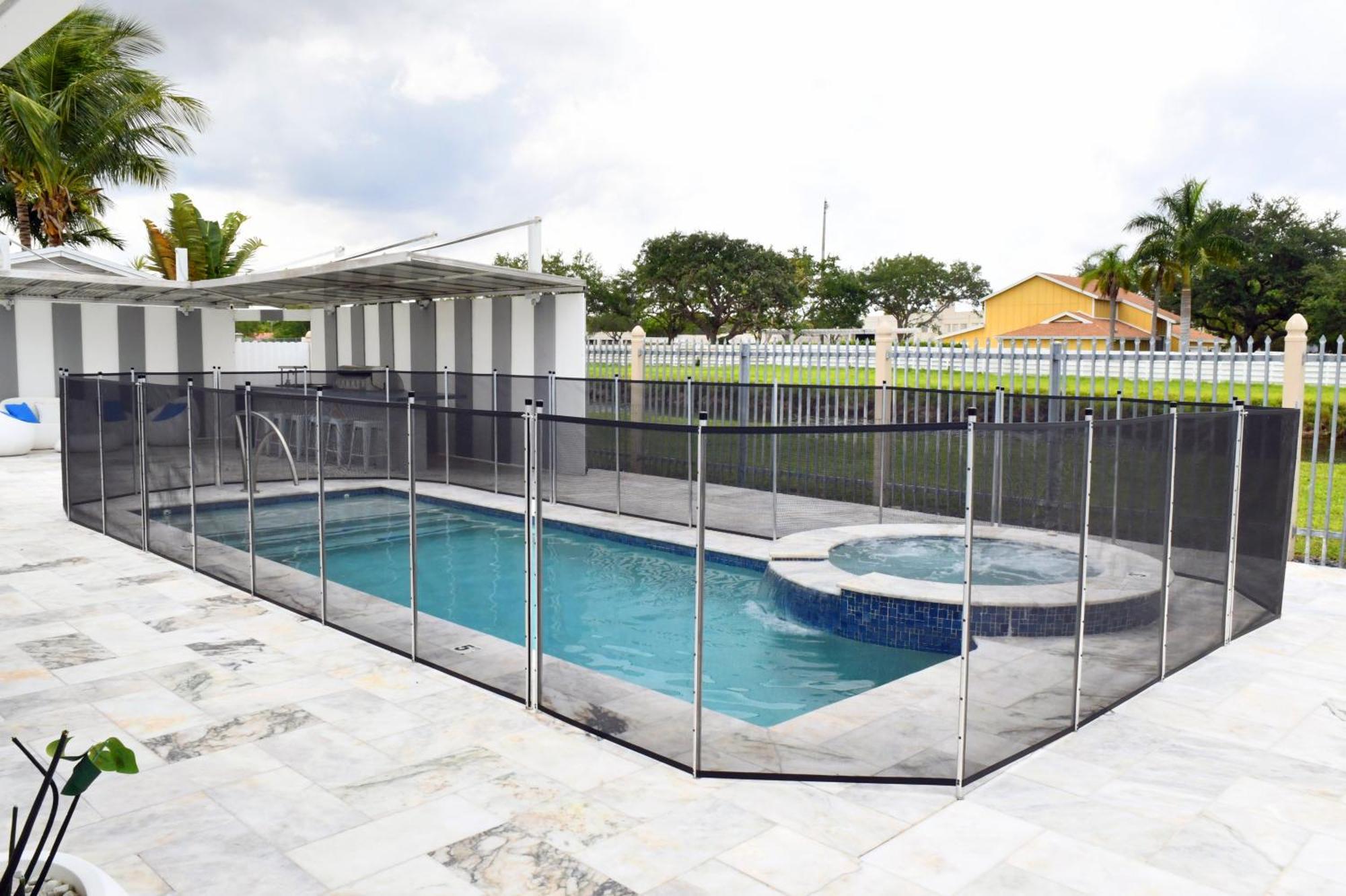 Luxurious With Bbq, Hot Tub, Heated Pool & Wifi - L36 Сasa de vacaciones *